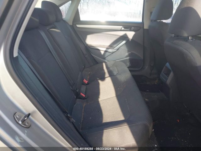 1VWAP7A36EC011735 Volkswagen Passat 2.5l S