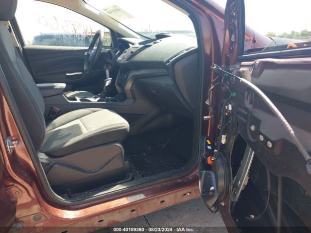 1FMCU0GD6JUB29280 Ford ESCAPE SE