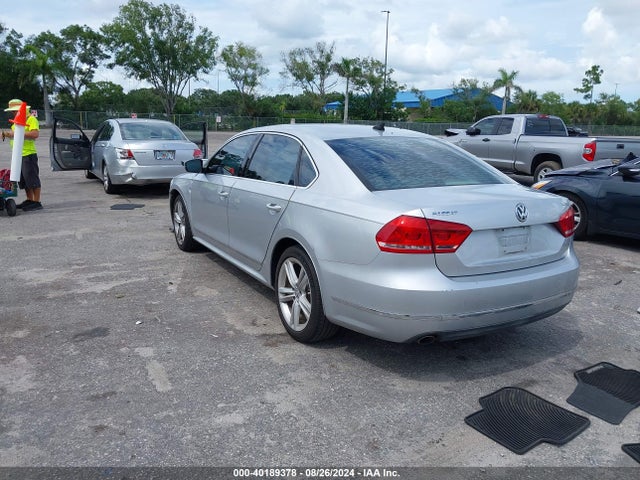 1VWCV7A31FC033500 Volkswagen Passat 2.0l Tdi Sel Premium