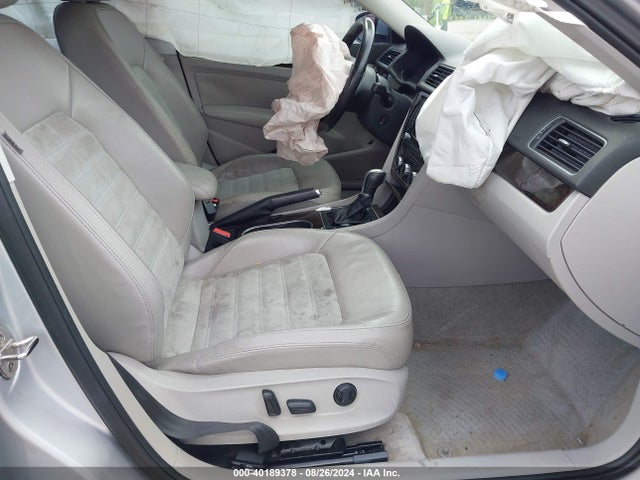 1VWCV7A31FC033500 Volkswagen Passat 2.0l Tdi Sel Premium