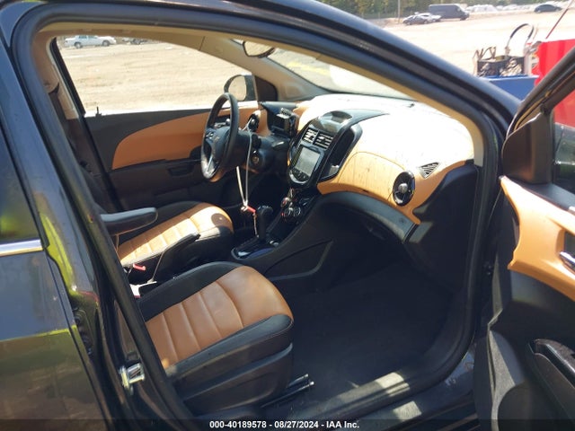 Chevrolet Sonic Ltz Auto 2016 1G1JE5SB0G4130034 Image 5