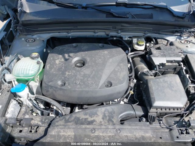 YV4162UM1M2585187 Volvo Xc40 T5 R-design