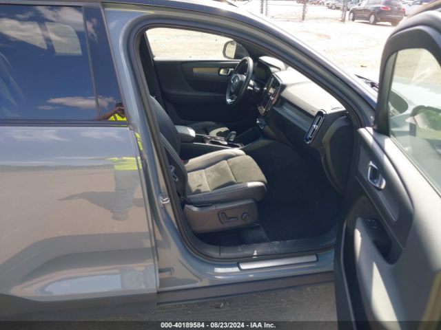 YV4162UM1M2585187 Volvo Xc40 T5 R-design
