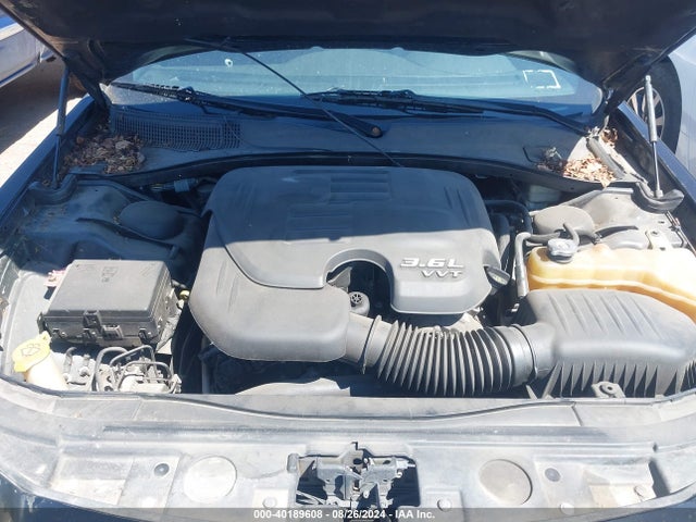 Chrysler 300 2014 2C3CCAAG2EH140788 Image 10