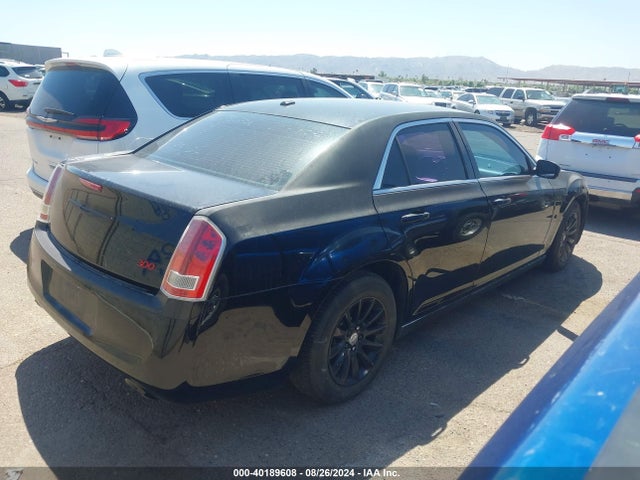 Chrysler 300 2014 2C3CCAAG2EH140788 Image 4