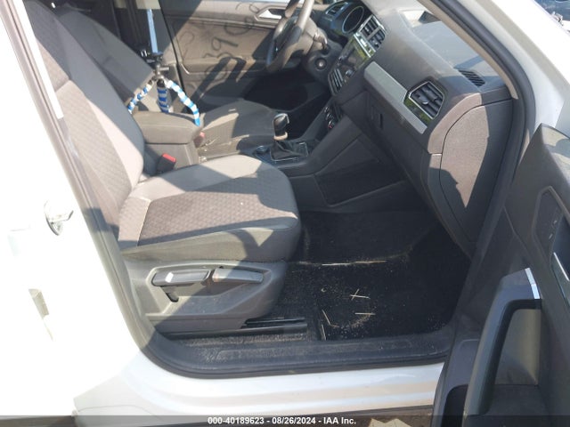 3VV0B7AX1KM051443 Volkswagen Tiguan 2.0t S
