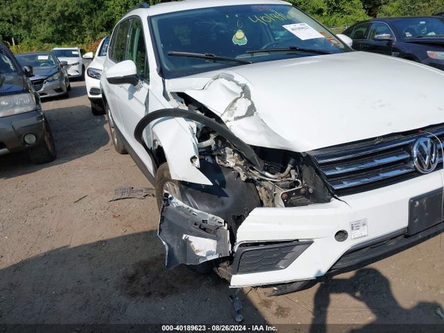 3VV0B7AX1KM051443 Volkswagen Tiguan 2.0t S