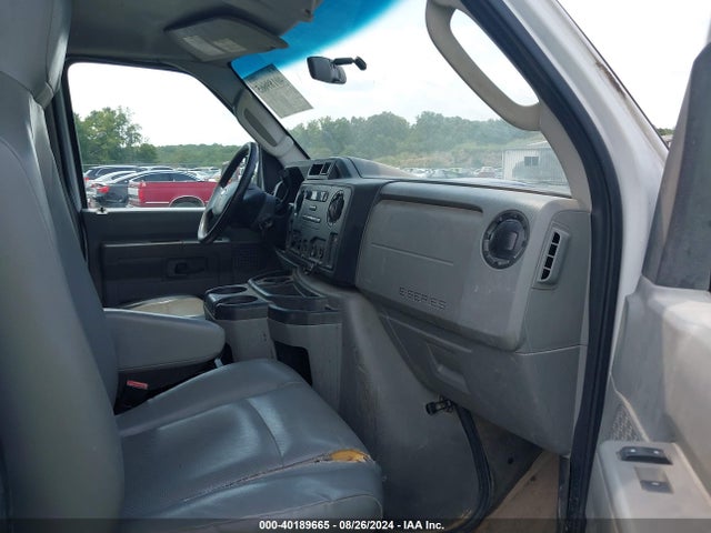 Ford E-250 Commercial 2014 1FTNS2EW9EDA83937 Image 5