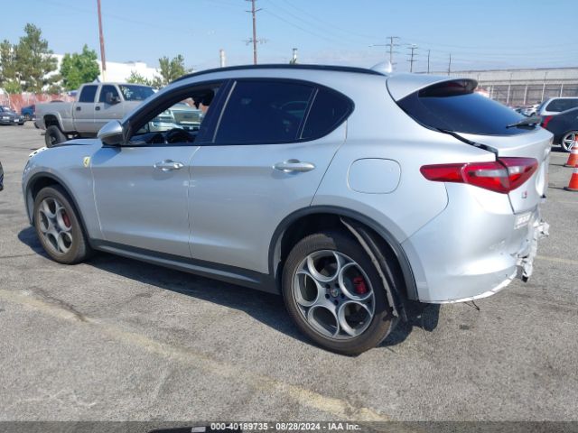 ZASFAKNN7J7B80679 Alfa Romeo Stelvio Ti Sport Awd