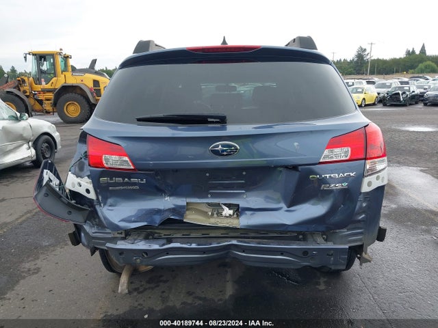 Subaru Outback 2.5i Limited 2014 4S4BRBLCXE3295321 Image 17
