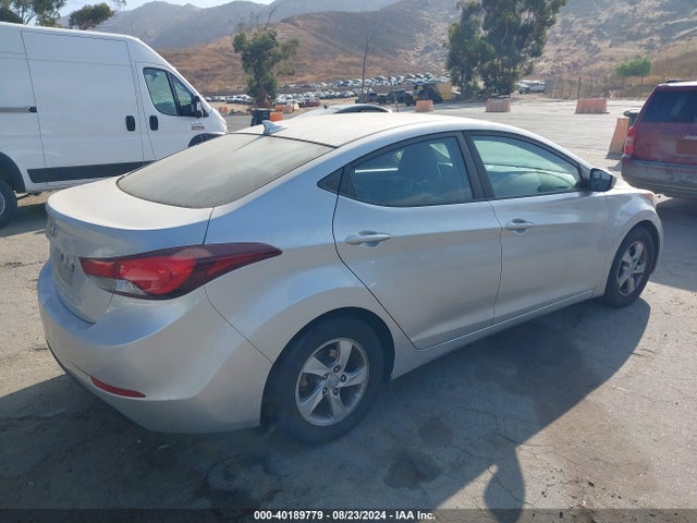 Hyundai ELANTRA SE 2015 5NPDH4AE0FH628311 Image 4