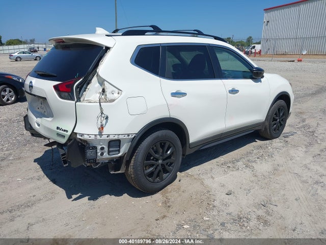 Nissan ROGUE SV 2018 5N1AT2MV8JC726570 Image 4