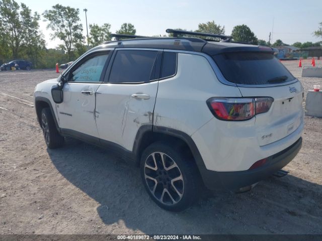 2018 JEEP COMPASS 3C4NJDCB1JT245742 Photo 2