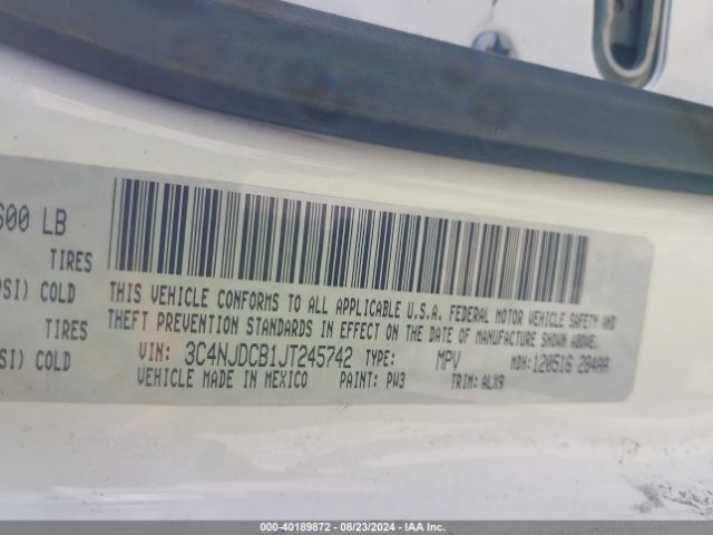 2018 JEEP COMPASS 3C4NJDCB1JT245742 Photo 8