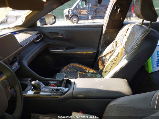 JTDAAAAF8R3021894 Toyota Crown Xle