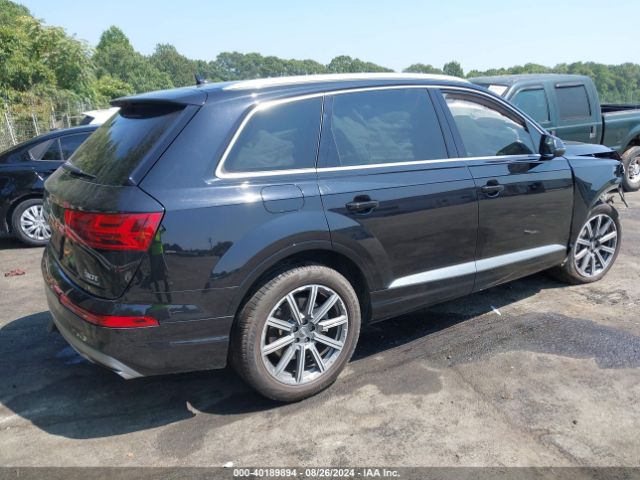 WA1VAAF79JD021768 Audi Q7 3.0t Premium