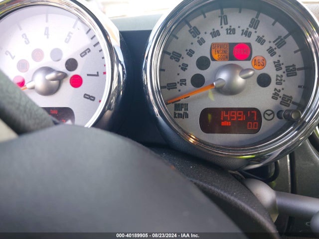 2005 MINI COOPER S WMWRH33435TF81595 Photo 6