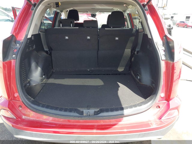Toyota Rav4 Xle 2017 2T3WFREVXHW318359 Image 8