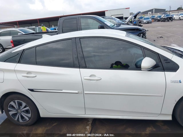 Toyota Prius Prime Premium 2018 JTDKARFP3J3068923 Image 13