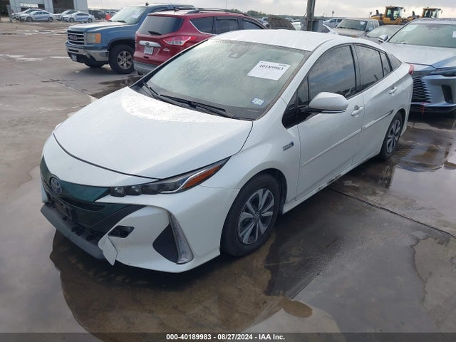 Toyota Prius Prime Premium 2018 JTDKARFP3J3068923 Image 2