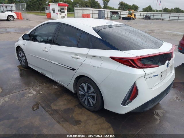 Toyota Prius Prime Premium 2018 JTDKARFP3J3068923 Image 3