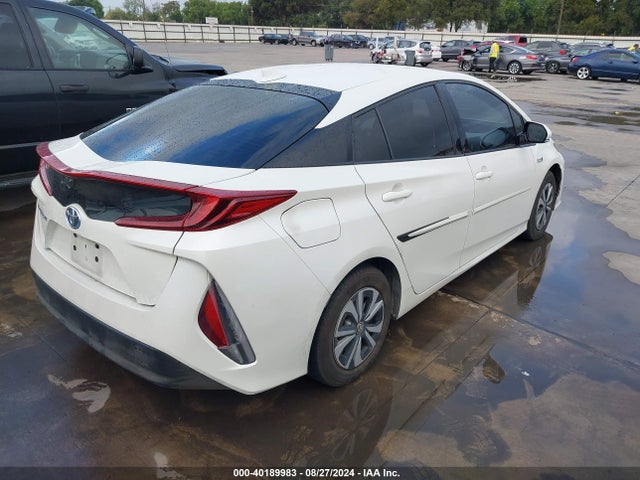 Toyota Prius Prime Premium 2018 JTDKARFP3J3068923 Image 4
