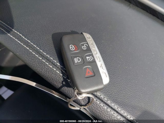 SAJBP2FV8JCY66615 Jaguar Xf S First Edition