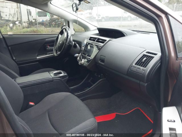 JTDZN3EU4HJ071469 Toyota Prius V Three