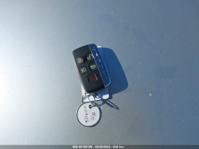 2019 JAGUAR XF SAJBJ4FX7KCY79176 Photo 10