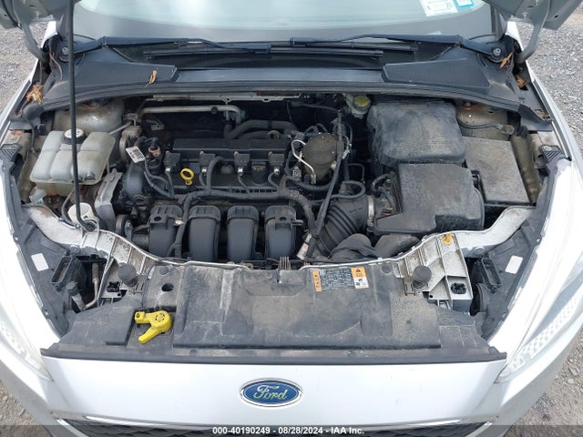 Ford FOCUS SE 2015 1FADP3F27FL342338 Image 10