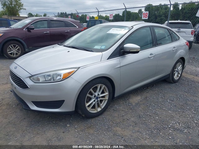 Ford FOCUS SE 2015 1FADP3F27FL342338 Image 2