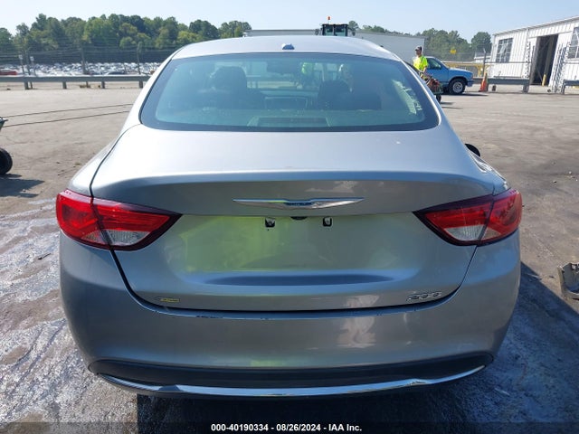Chrysler 200 Limited 2015 1C3CCCAB0FN596720 Image 16