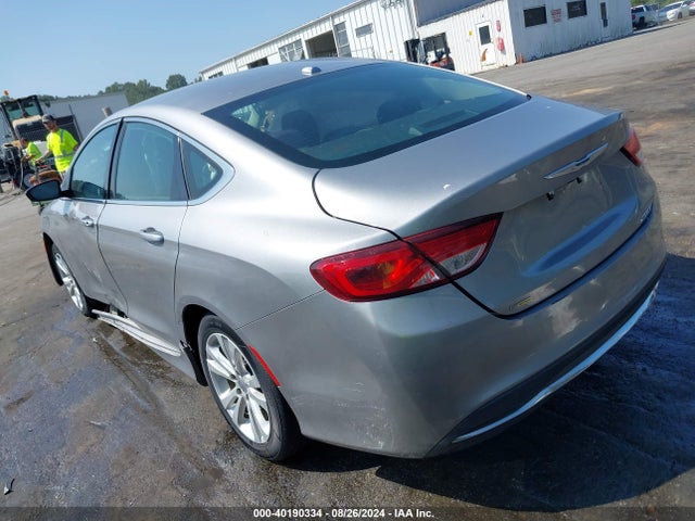 Chrysler 200 Limited 2015 1C3CCCAB0FN596720 Image 3