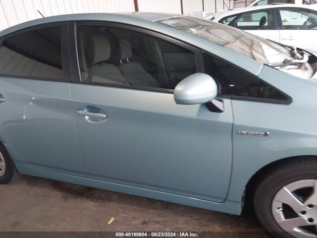 Toyota Prius Three 2015 JTDKN3DU7F1882716 Image 13