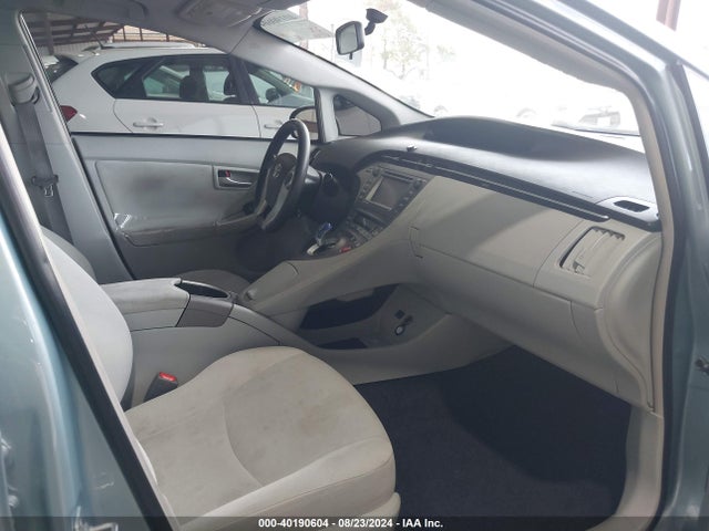Toyota Prius Three 2015 JTDKN3DU7F1882716 Image 5