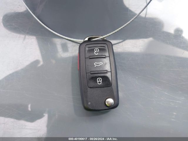 WVGAV7AX4HK042676 Volkswagen Tiguan 2.0t/2.0t S