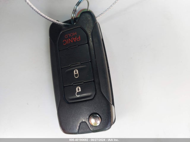 ZACCJAAW7GPC41366 Jeep Renegade Sport