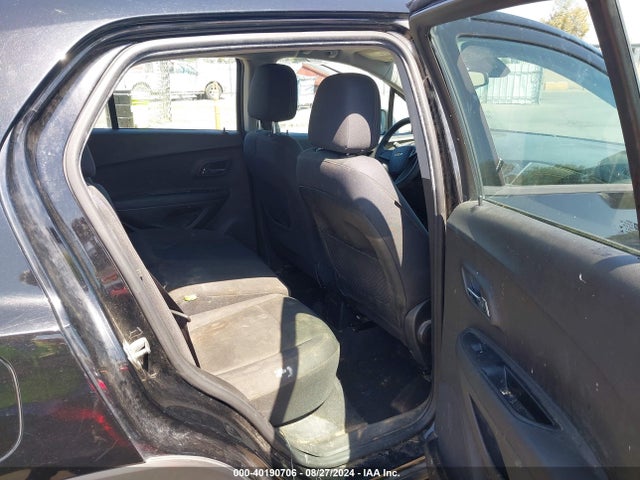 Chevrolet TRAX LS 2017 3GNCJKSBXHL168495 Image 8