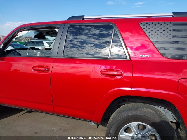 Toyota 4RUNNER SR5 2022 JTEMU5JR0N6044645 Image 14