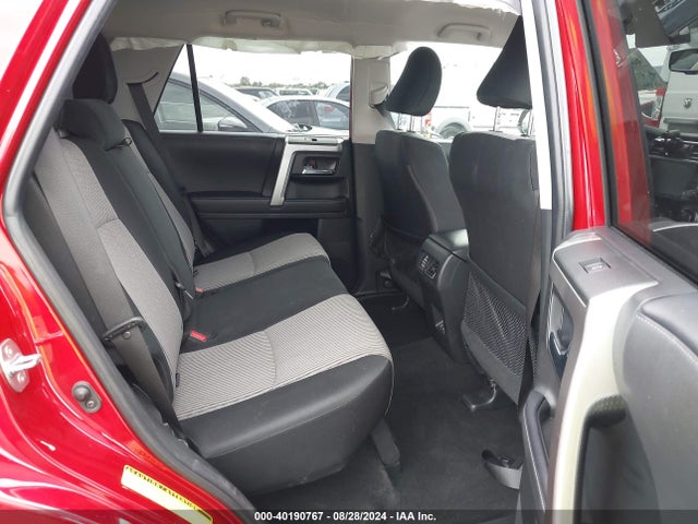 Toyota 4RUNNER SR5 2022 JTEMU5JR0N6044645 Image 8