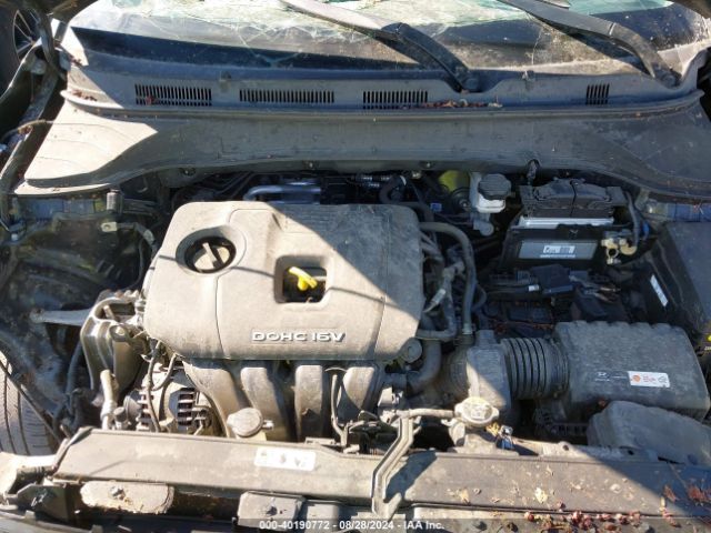 KM8K12AA2KU315639 Hyundai Kona Se