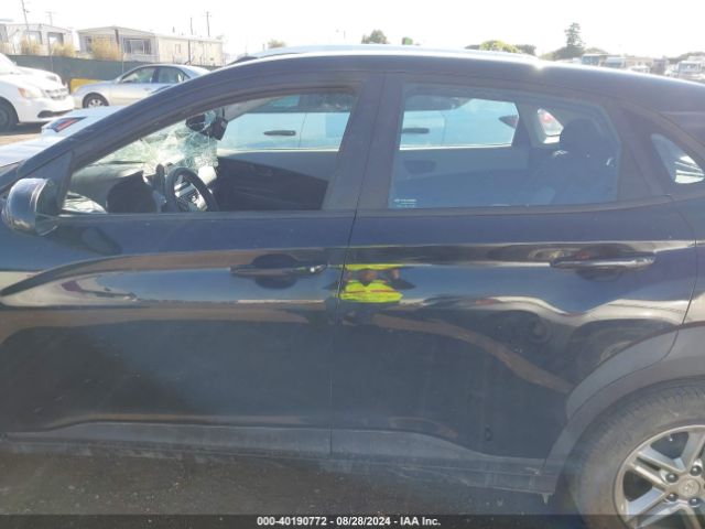 KM8K12AA2KU315639 Hyundai Kona Se