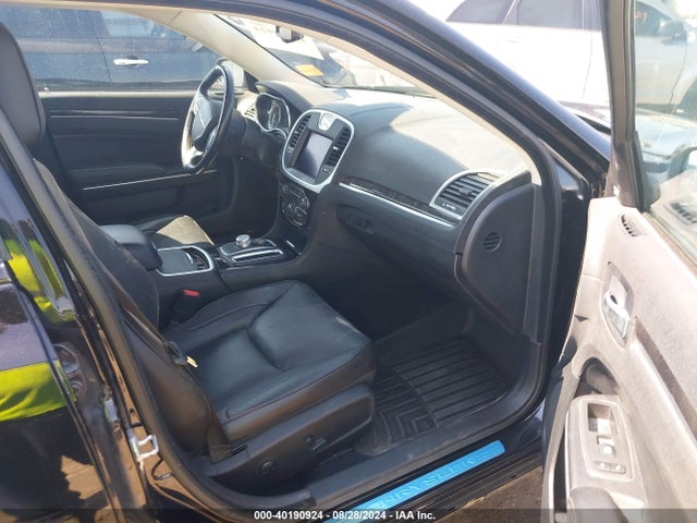 2C3CCASG9NH159028 Chrysler 300 Touring L Awd