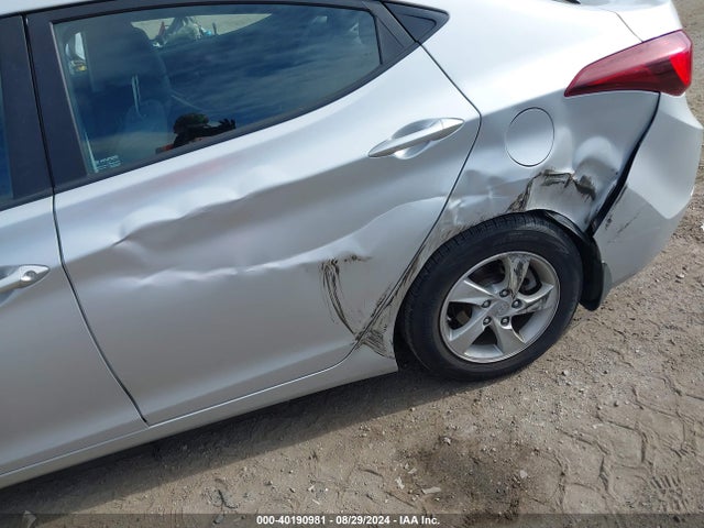 Hyundai ELANTRA SE 2015 KMHDH4AE0FU388078 Image 16