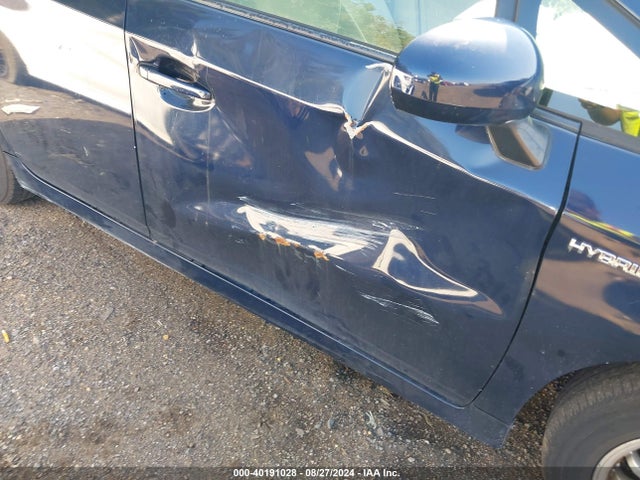 40191028 :رقم المزاد ، JTDKN3DU6C1571175 vin ، 2012 Toyota Prius Two مزاد بيع