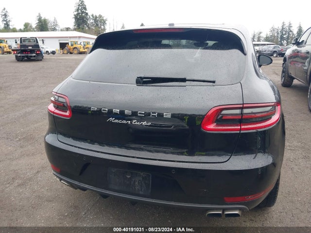 Porsche Macan Turbo/turbo W/performance Package 2017 WP1AF2A55HLB61459 Image 16