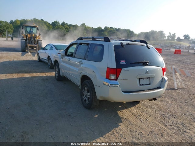 2004 MITSUBISHI ENDEAVOR 4A4MN31S54E084161 Photo 2
