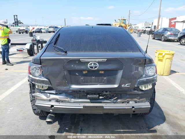 JTKJF5C77GJ016122 Scion TC