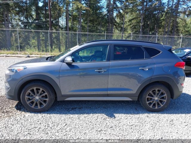 KM8J3CA22HU552970 Hyundai Tucson Value