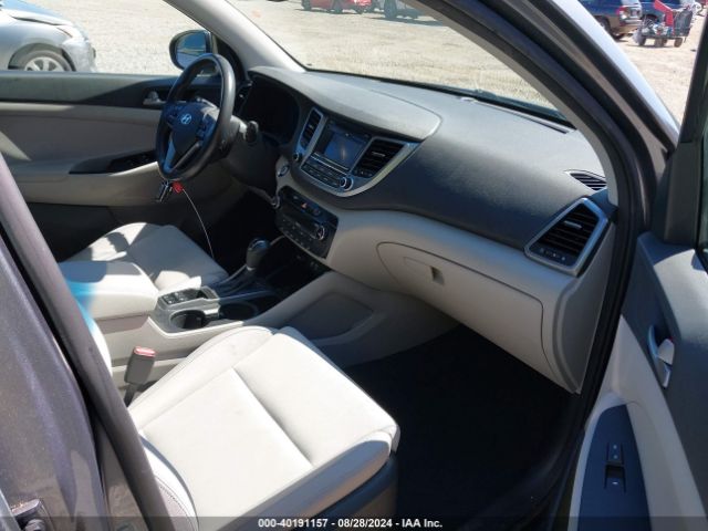 KM8J3CA22HU552970 Hyundai Tucson Value